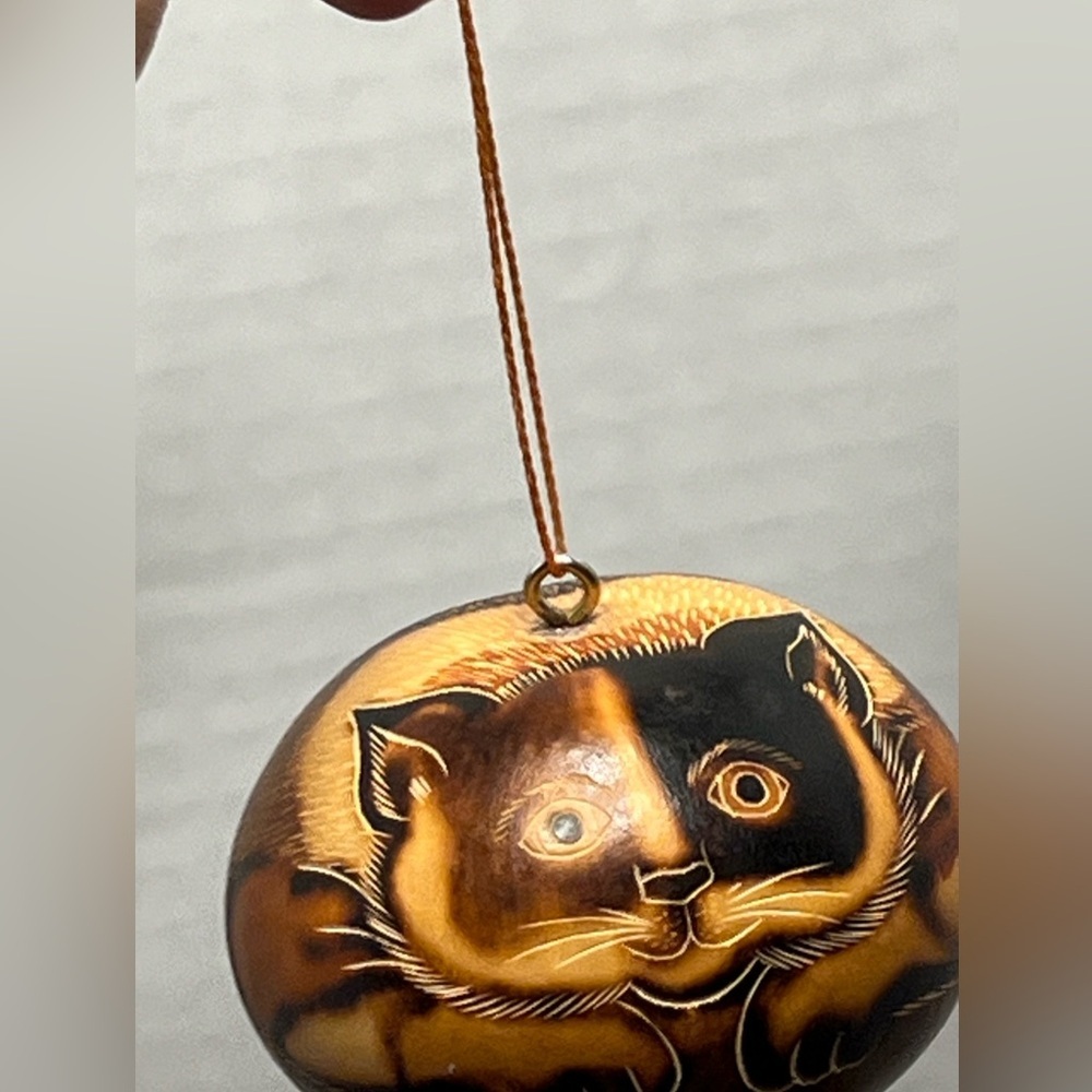 Hand Crafted Carved Gourd Cat Kitten Ornament Peru Ten Thousand Villages